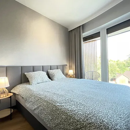 Laguna Beskidow Luxury Lake View Apartment 6 Guests Large Terrace Zarzecze (Silesia)