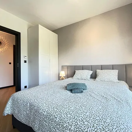 Superior Laguna Beskidow Rotunda! Terrace 20m! Sauna&gym! Apartment *