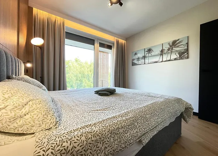 Laguna Beskidow Luxury Lake View Apartment 6 Guests Large Terrace Appartement *