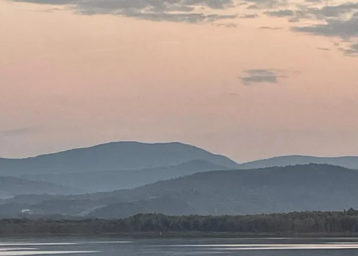 Laguna Beskidow Luxury Lake View Apartment 6 Guests Large Terrace Appartement